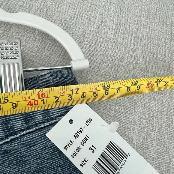 Agolde Dame Short High Rise Baggy Cuff NWT - Picture 6 of 8